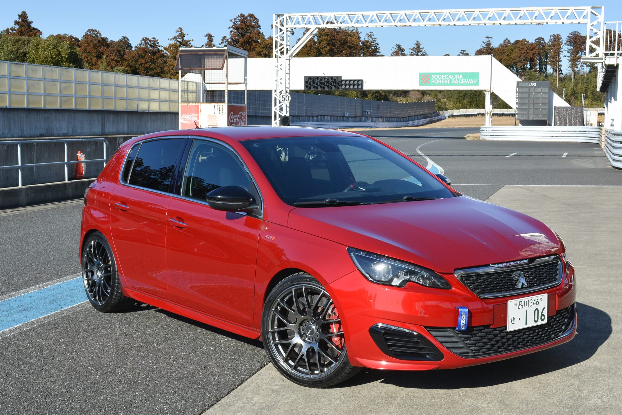 【プジョー308GTi 270長期レポート06】走りとスタイリングのベストバランスかも？【PADDOCK PASS】