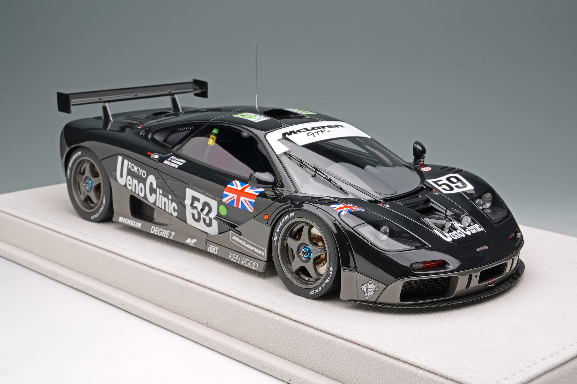 【モデルカーズ】日本人ドライバーのル・マン初優勝の時をフラッシュバック【McLaren F1 GTR 01R】