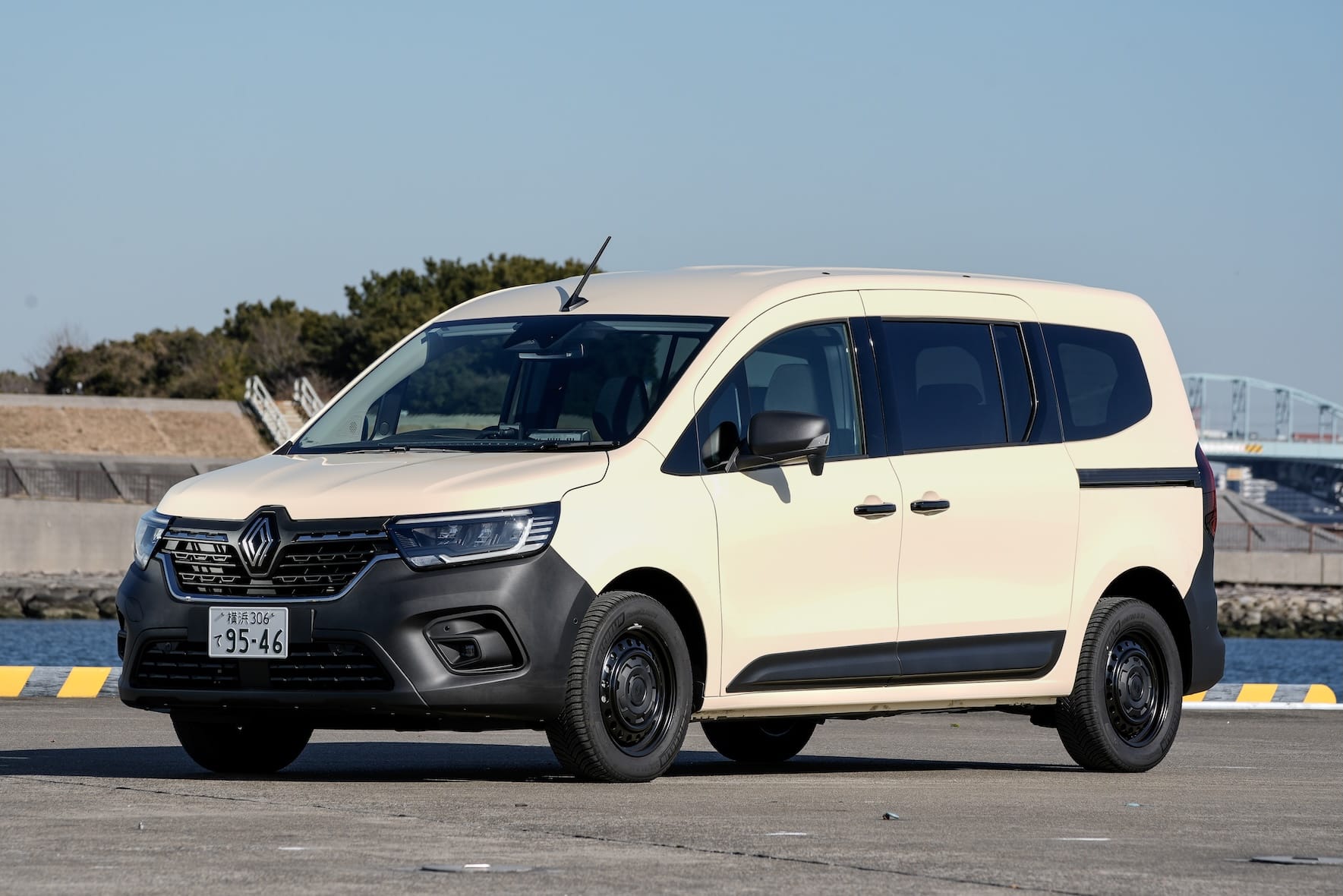 待望の7人乗り“グランカングー”は、もうご覧になりましたか？